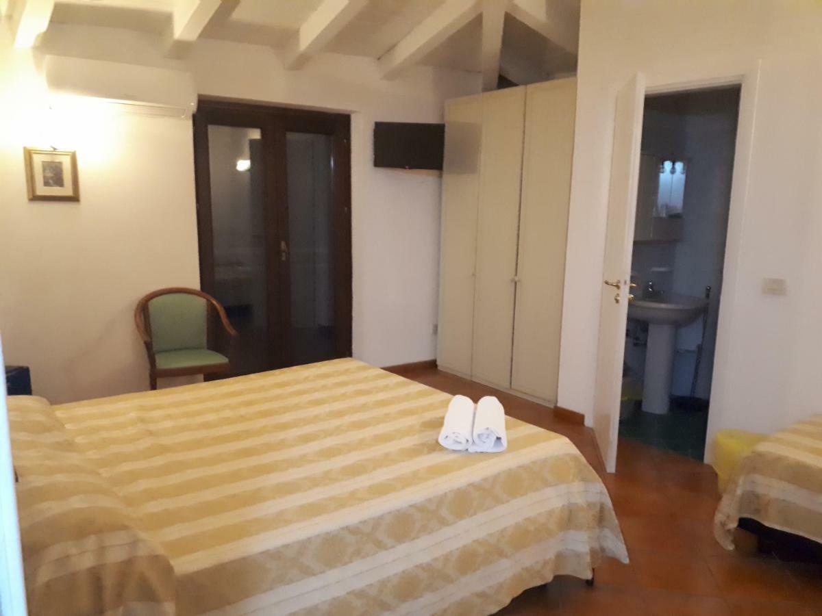 Hotel La Perla วิลลัมมาเร ภายนอก รูปภาพ