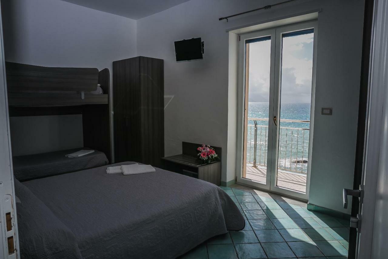Hotel La Perla วิลลัมมาเร ภายนอก รูปภาพ