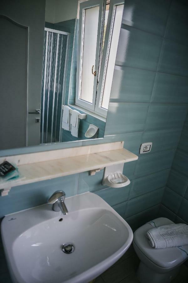 Hotel La Perla วิลลัมมาเร ภายนอก รูปภาพ