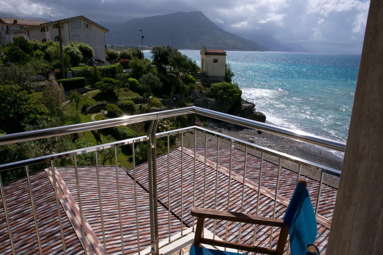 Hotel La Perla วิลลัมมาเร ภายนอก รูปภาพ